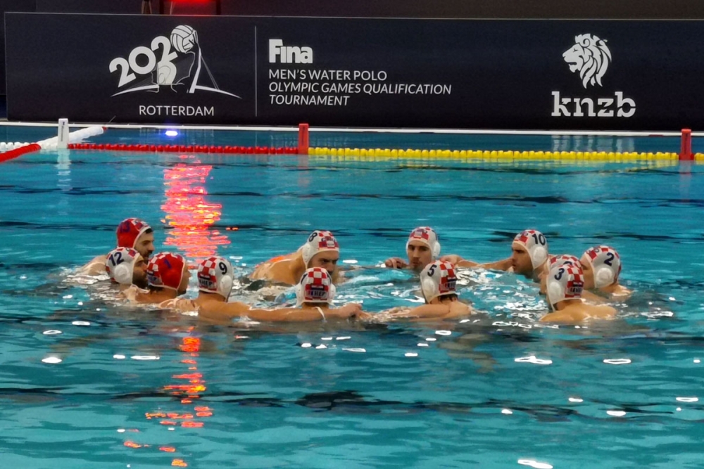 Poraz od Rusa - Joković; Tri četvrtine je koliko-toliko dobro izgledalo, ali kada nam suparnik napravi seriju 5:0 ...