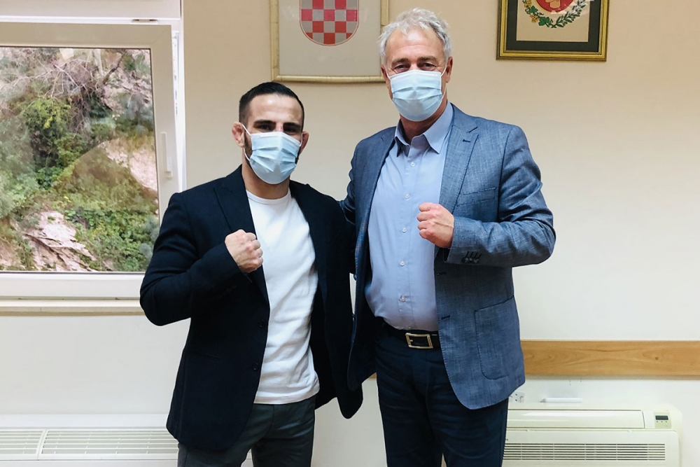 Načelnik Nardelli čestitao Antunu Račiću obranu titule KSW-ovog prvaka u bantam kategoriji