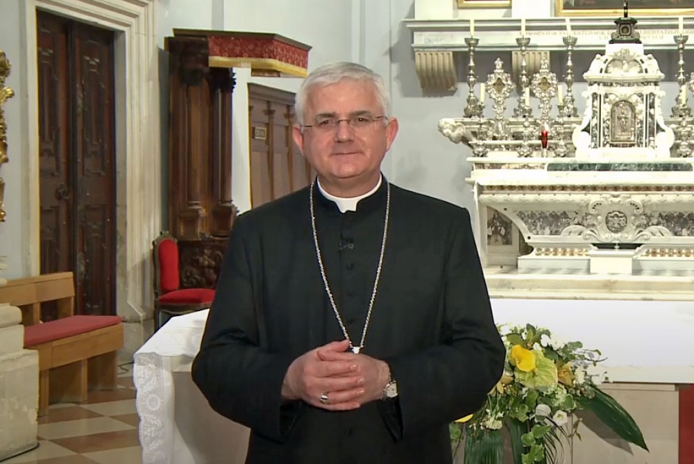 Međunarodni dan starijih osoba - Biskup Uzinić uputio prigodnu čestitku na&scaron;im djedovima i bakama