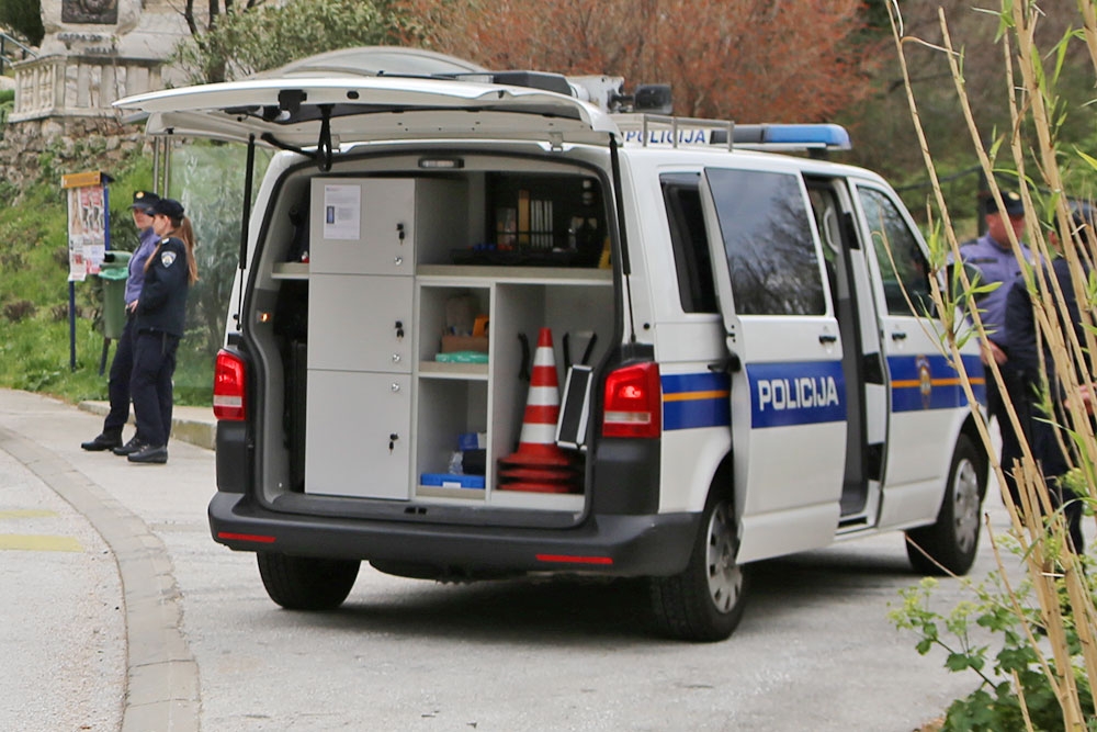 U proteklom tjednu u 17 prometnih nesreća jedna osoba smrtno stradala, 3 osobe te&scaron;ko, a 7 lak&scaron;e ozlijeđeno