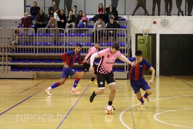 Na humanitarnoj utakmici MNK Čibače i prvoliga&scaron;a Squarea za obitelj Laco prikupljeno 5.730 kuna