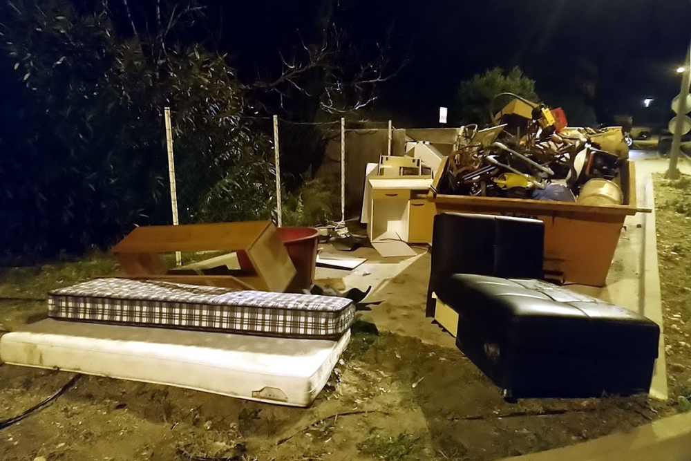 Krupni (glomazni) otpad moguće je odložiti u postavljene spremnike u ponedjeljak i utorak, 27. i 28. siječnja